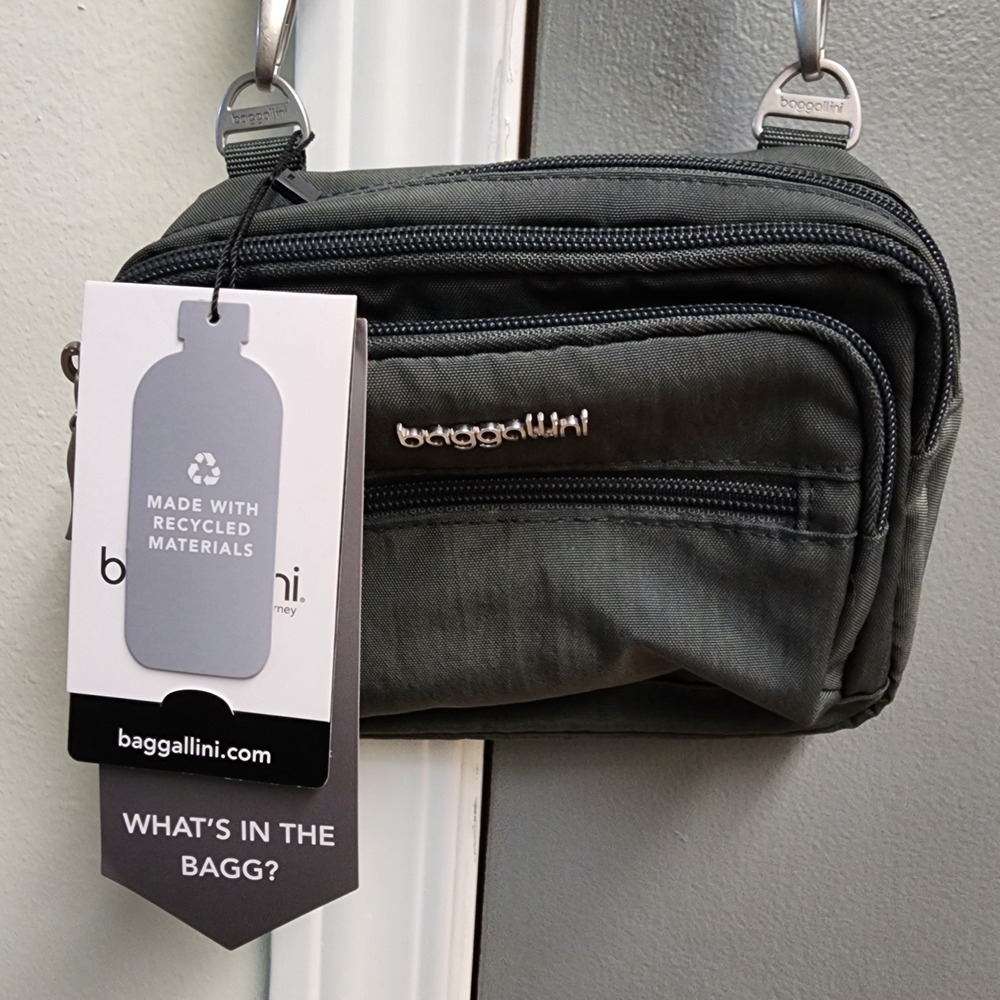 Baggallini Legacy Triple Zip Bag Bagg Crossbody Black Washable Pockets Small NWT